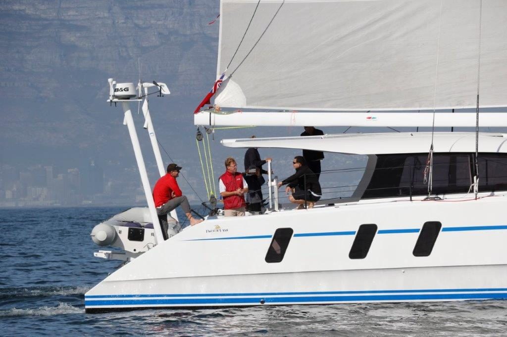 M60_carbon_performance-catamaran (15)